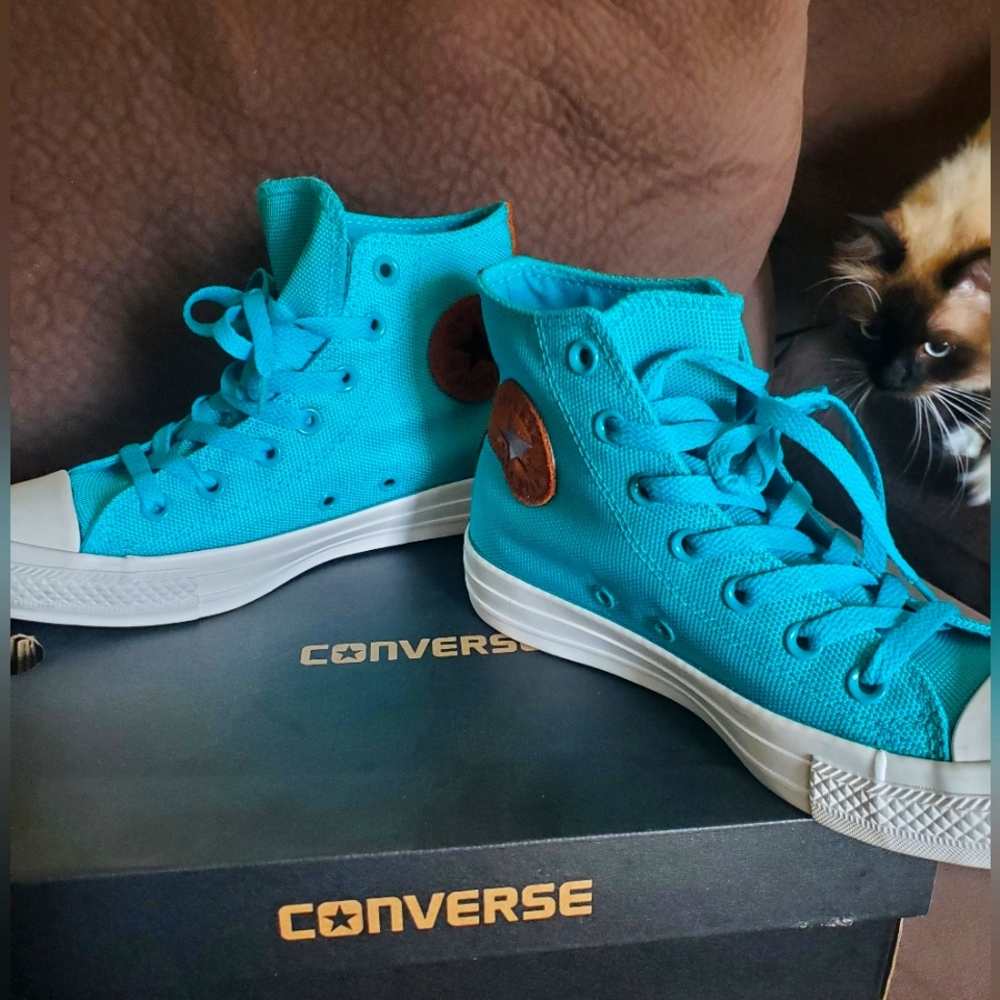 CONVERSE SNEAKERS 👟